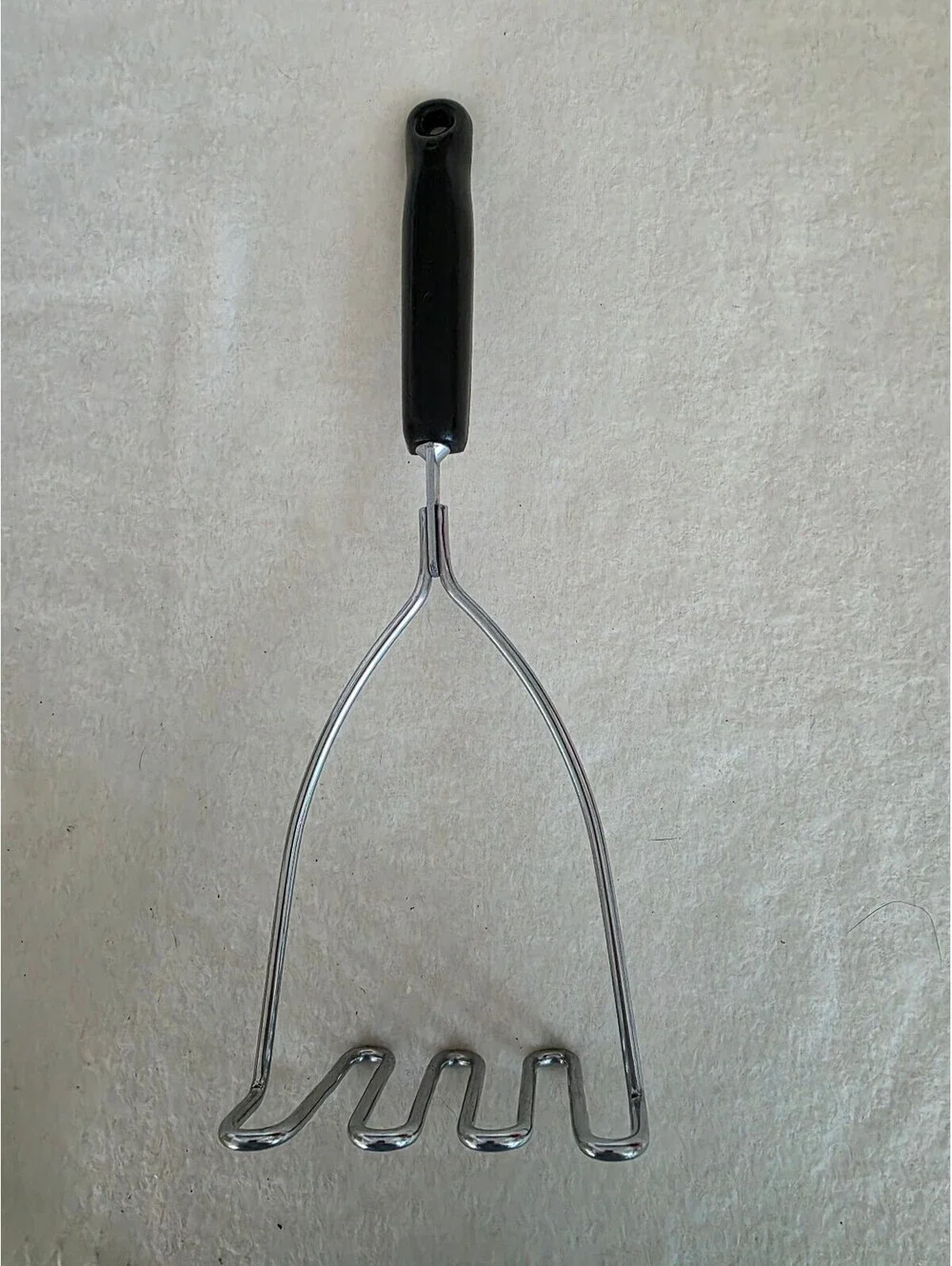 Vintage Wire Potato Masher Blue Floral White Handle Retro Kitchen Utensil